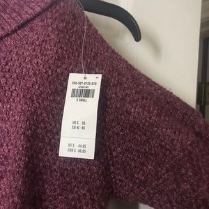 Turtle Neck Off the shoulder sweater